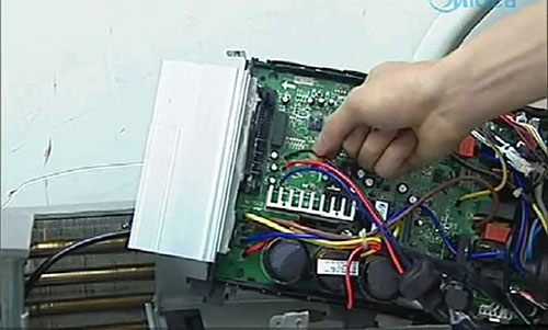 牙克石美的空调电话是多少